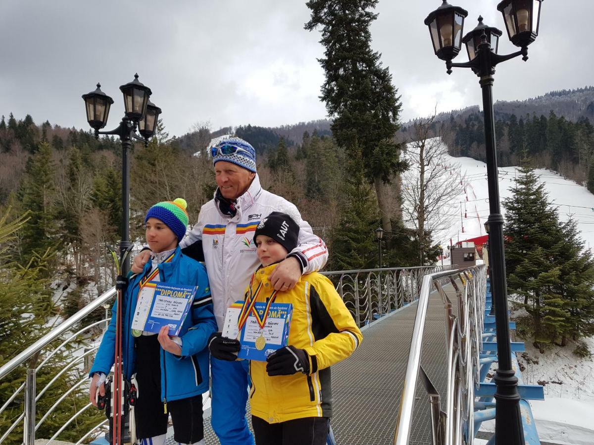 Vila Alunis Buşteni Zewnętrze zdjęcie